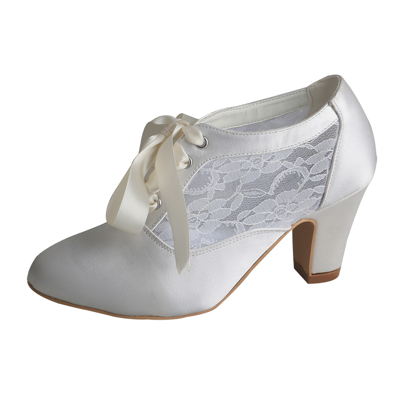 Ribbon Tie Heel - カスタマイズされたブロックヒールブライダルシューズブーツアイボリーサテンとレースリボンタイウェディングブーツダンス用7CM