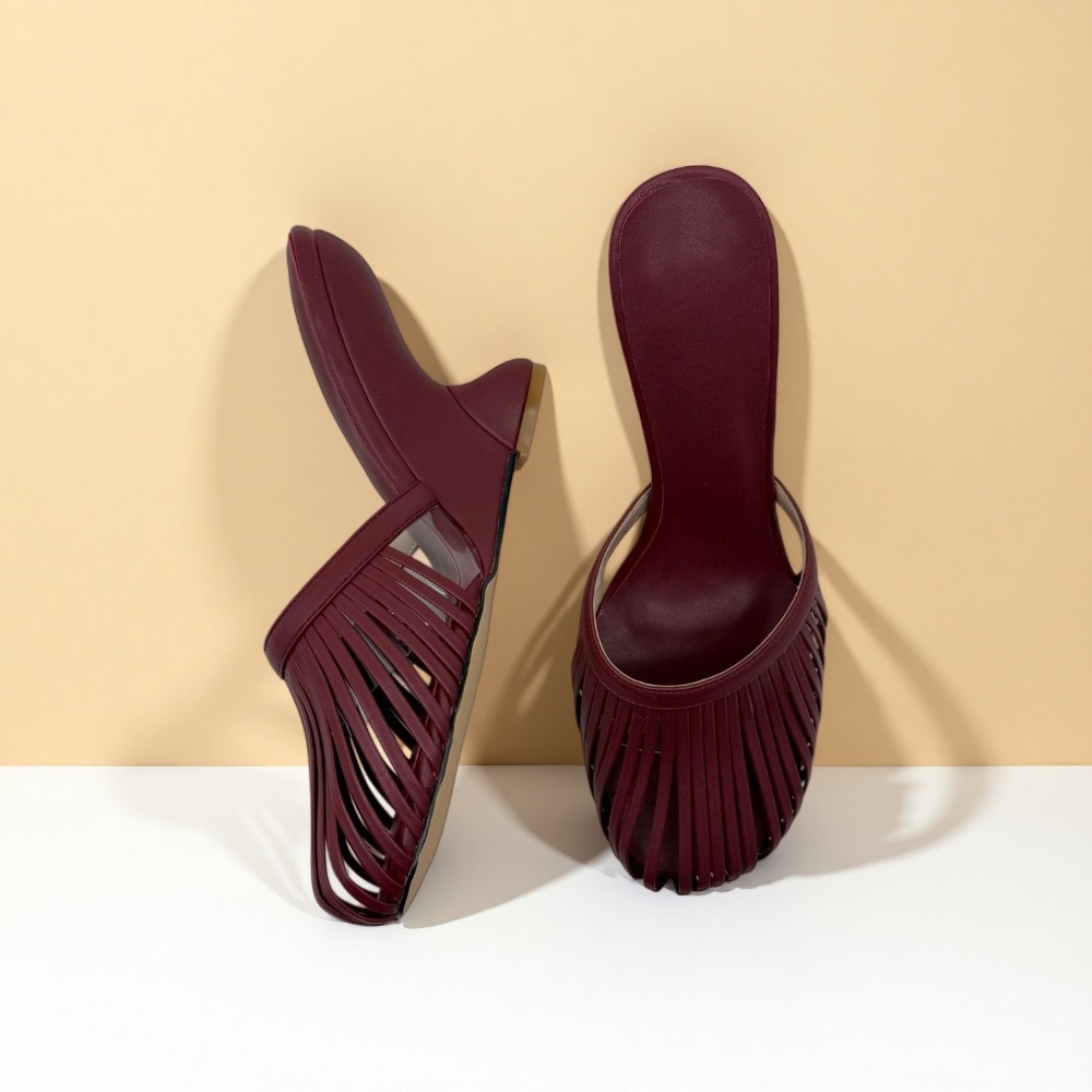 2026年夏 レディース メタリックストラップ カットアウト - Metallic Heel Sandal のレビューと価格