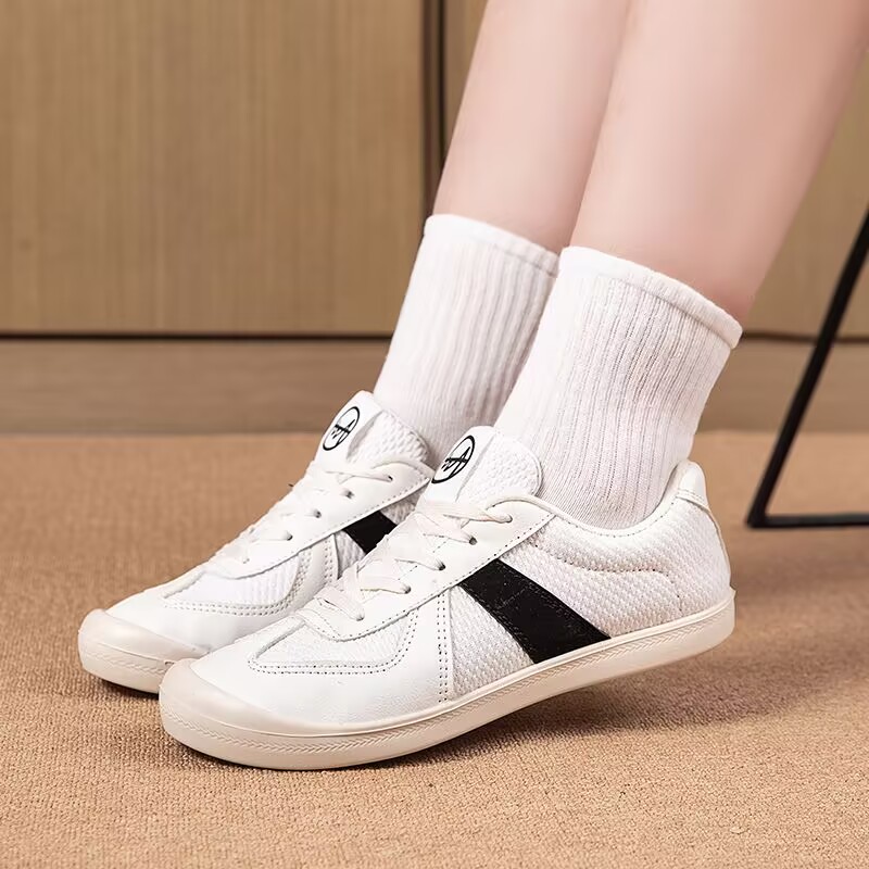 女性のスポーツシューズ高級カジュアルテニスアウトドアウォーキ - Women Shoes Running のレビューと価格