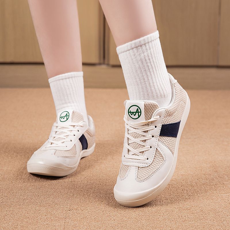 女性のスポーツシューズ高級カジュアルテニスアウトドアウォーキ - Women Shoes Running のレビューと価格