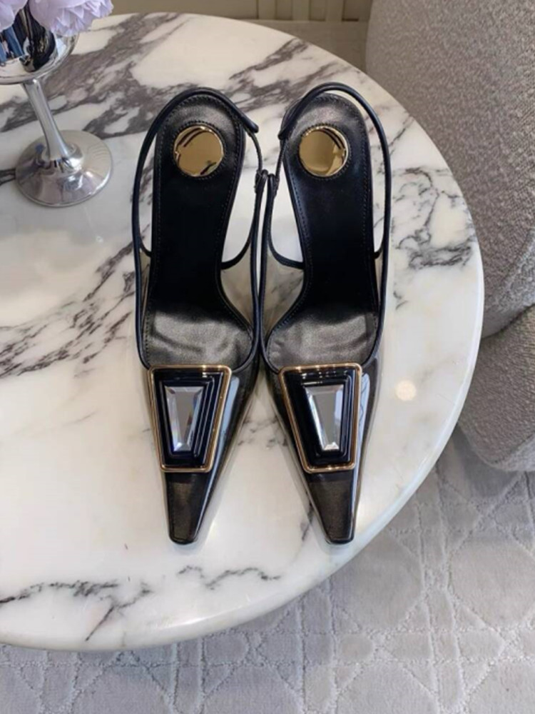 女性用透明 PVC スクエア ゴールド バックル スリングバ - Metallic Heel Sandal のレビューと価格