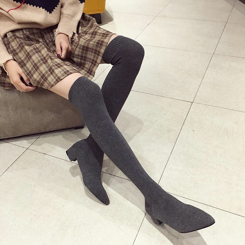 黒のローヒールシューズ、女性用ストレッチソックス、オーバーニ - Sock Boot Women のレビューと価格