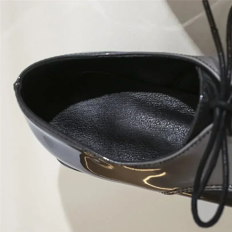 英国女性オックスフォードグラデーション赤紫パテントレザーフラ - Oxford Lace Up Women のレビューと価格