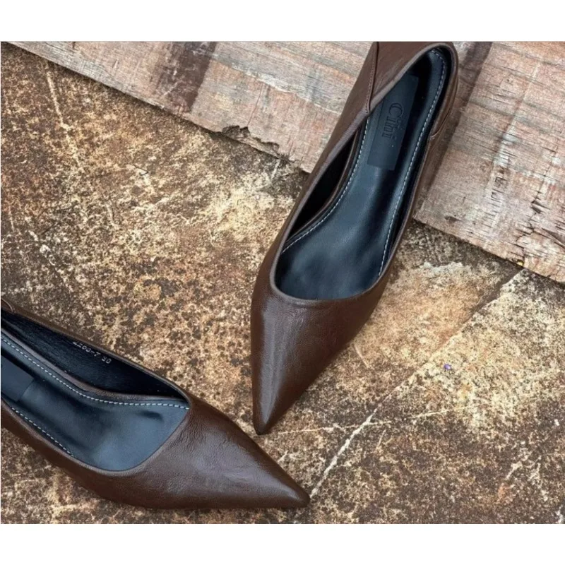 2024 女性のセクシーなハイヒールバーガンディヌードパンプ - Platform Mule Heel のレビューと価格