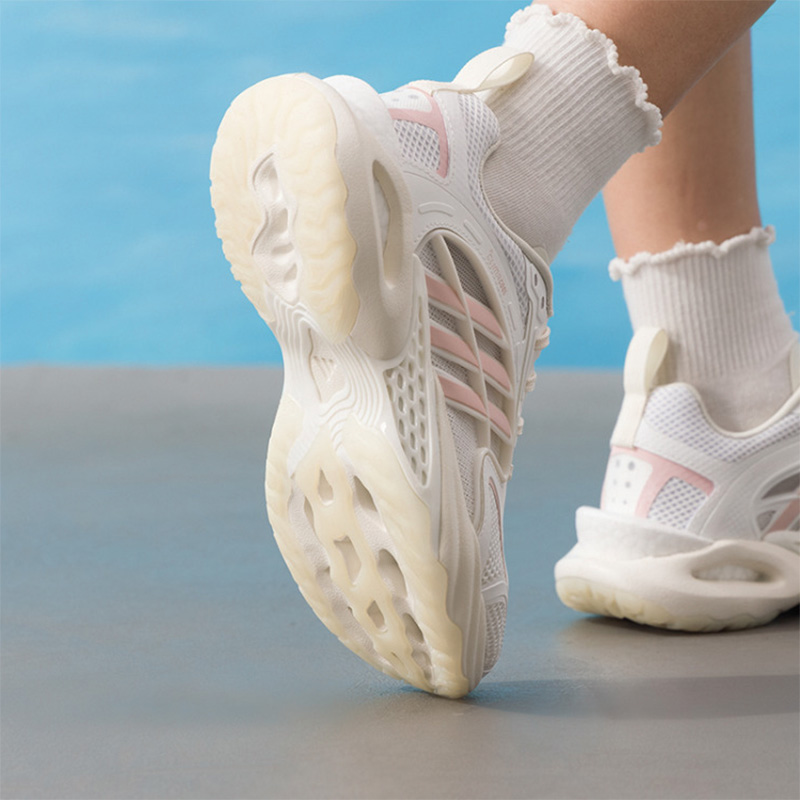 アディダス オフホワイト ピンク カムブリーズ チャンキー  - Women'S Shoes Pink Adidas のレビューと価格