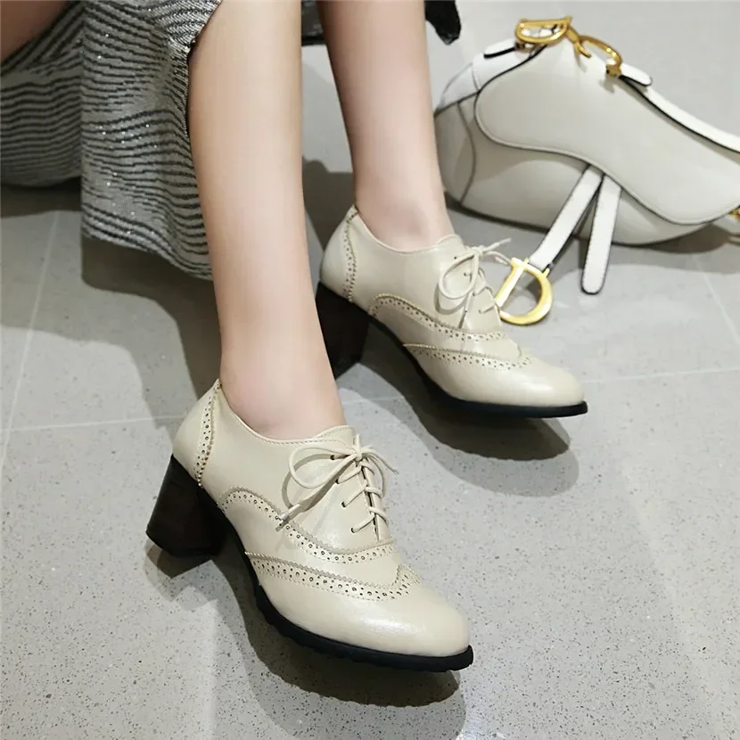 英国女性用オックスフォードハイブロックヒールウィングチップベ - Oxford Lace Up Women のレビューと価格