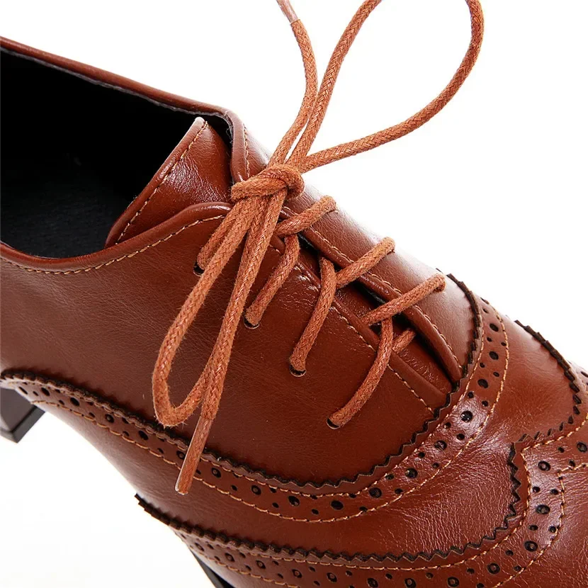 英国女性用オックスフォードハイブロックヒールウィングチップベ - Oxford Lace Up Women のレビューと価格