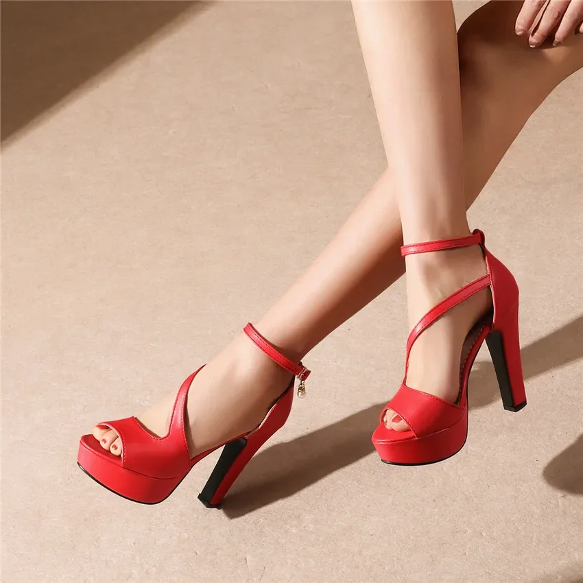 プラスサイズの女性のプラットフォームサンダルハイチャンキーヒ - Women'S Shoes Yellow のレビューと価格
