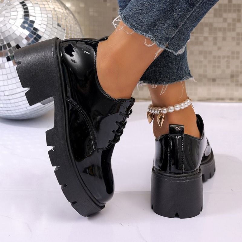 2026 新しい女性春黒プラットフォームフラットシューズ女性 - Oxford Lace Up Women のレビューと価格