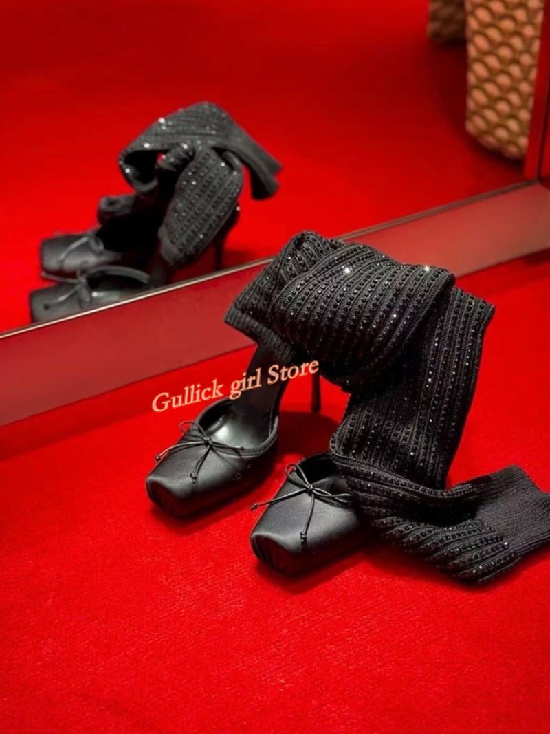 赤いニット生地のスクエアトゥブーツ、カットアウトデザイン、ス - Sock Boot Women のレビューと価格