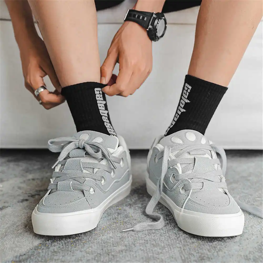 女性用スポーツスニーカー,レース付きスニーカー,ヒップホップ - Women Shoes Brown Colour のレビューと価格