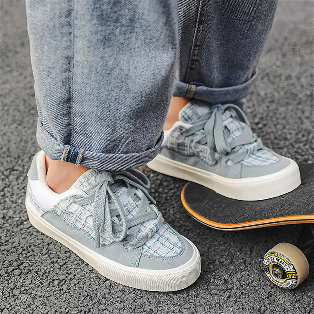 女性用スポーツスニーカー,レース付きスニーカー,ヒップホップ - Women Shoes Brown Colour のレビューと価格