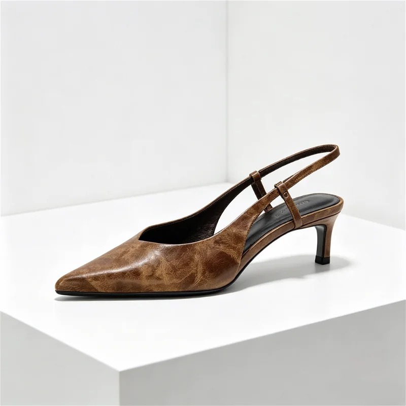 レトロブラウン子猫ヒールデザイナーパンプス女性セクシーなポイ - Women Shoes Brown Colour のレビューと価格