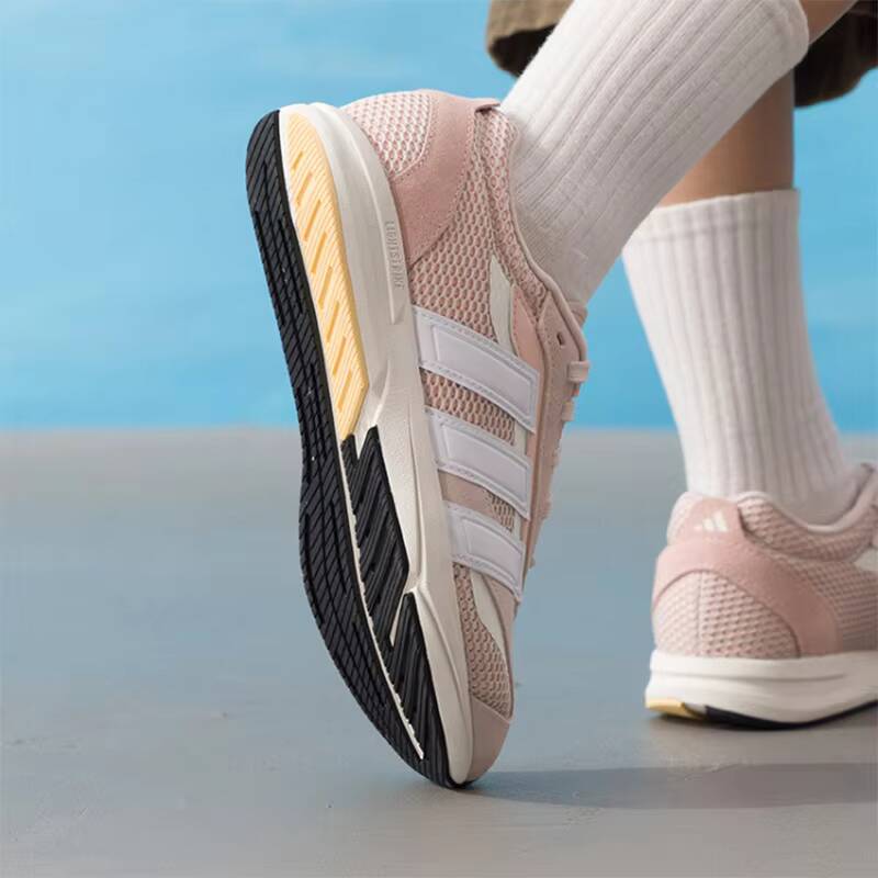 人気のアディダス ライトピンク スエード メッシュ レトロ  - Women'S Shoes Pink Adidas のレビューと価格
