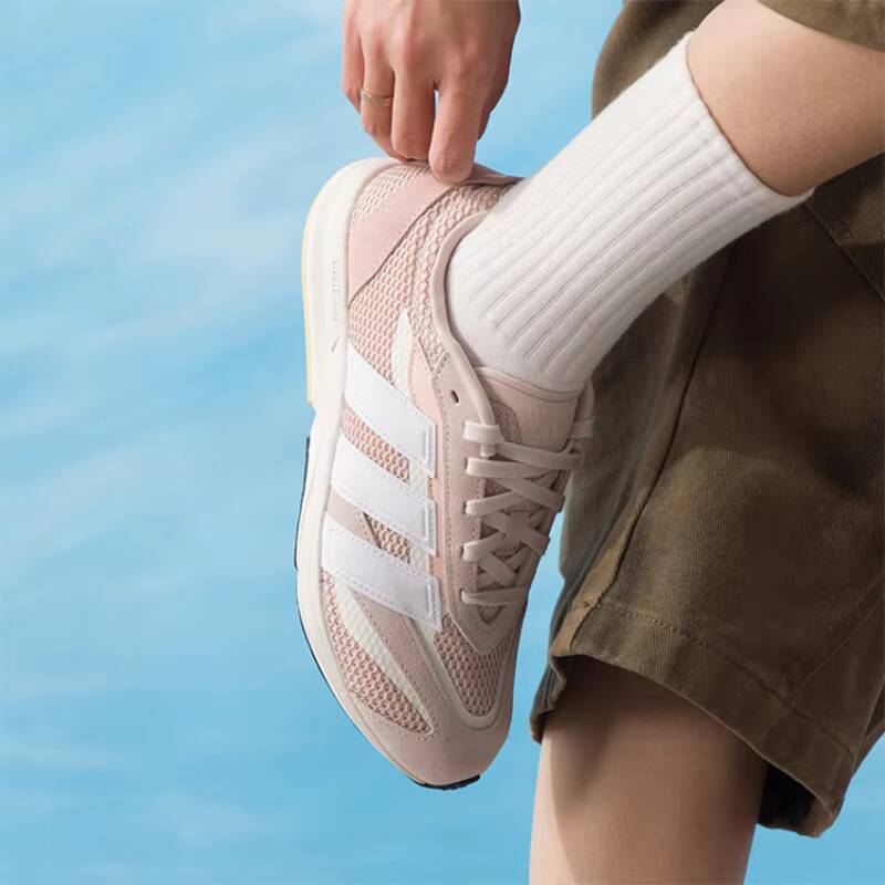 人気のアディダス ライトピンク スエード メッシュ レトロ  - Women'S Shoes Pink Adidas のレビューと価格